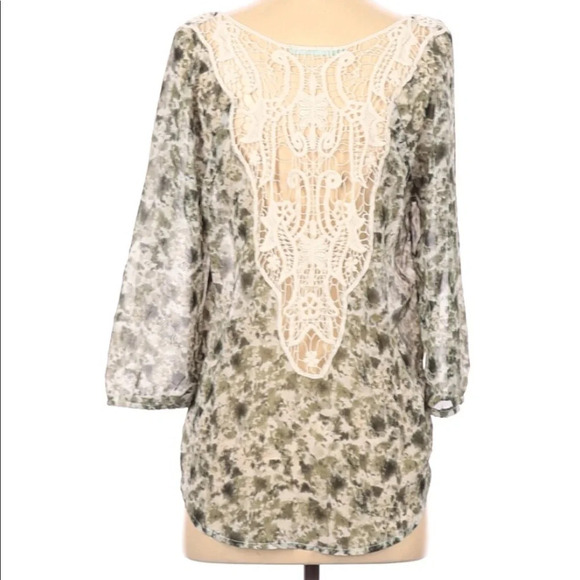 Maurice’s small sheer boho crochet blouse - Picture 3 of 7